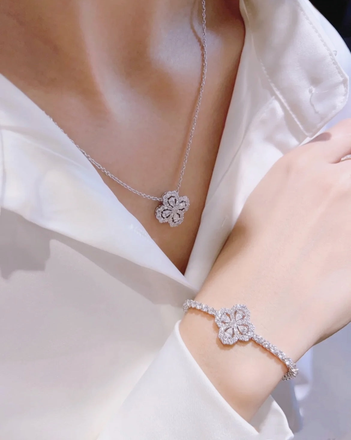Flower bracelet