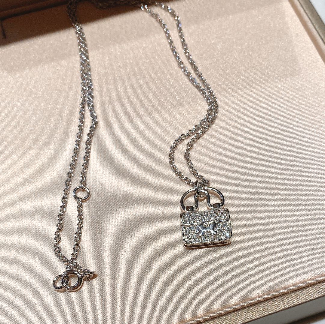 H - Necklace
