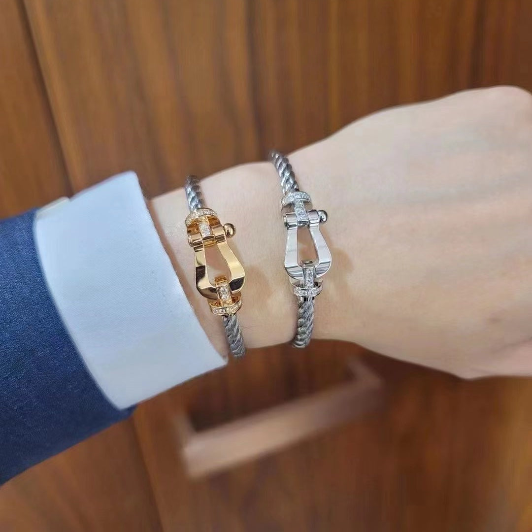 Buckle bracelet