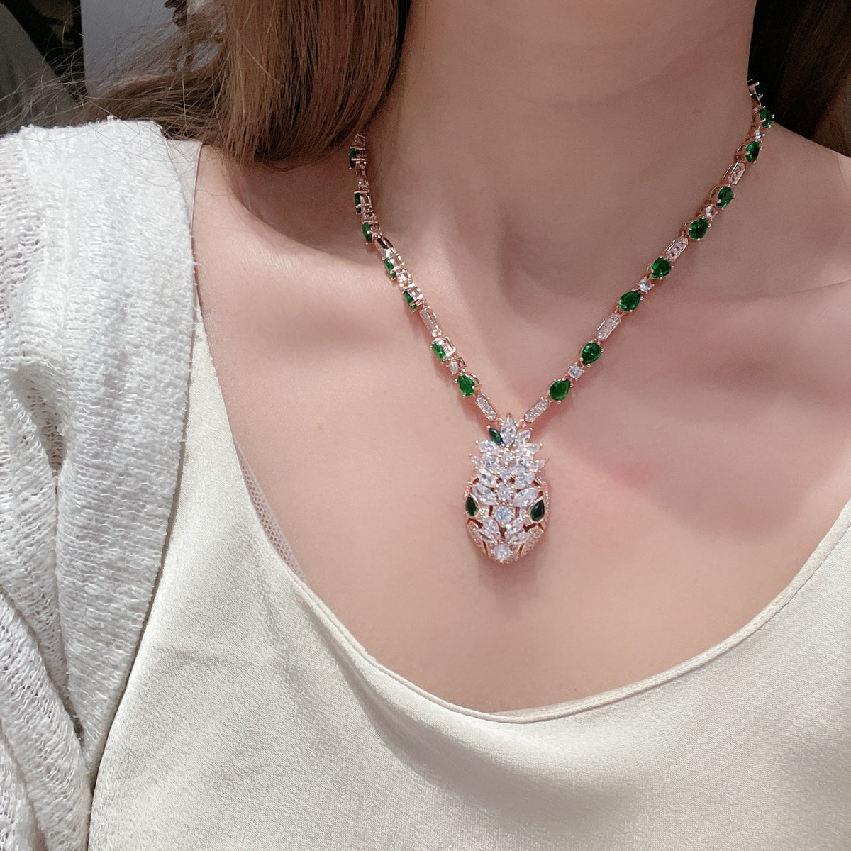 Green eye necklace