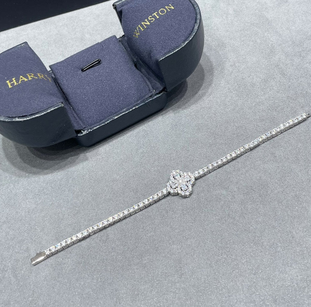 Flower bracelet
