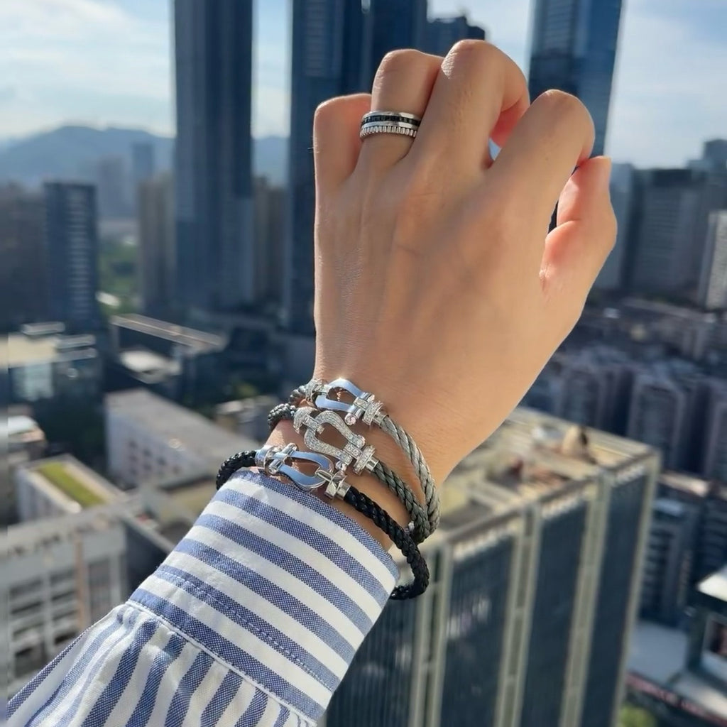 Buckle bracelet