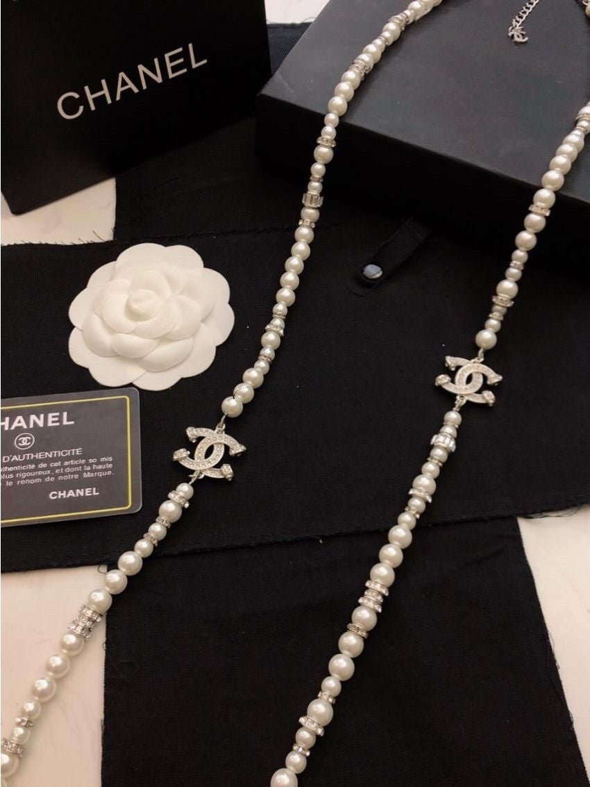 Cha-necklace