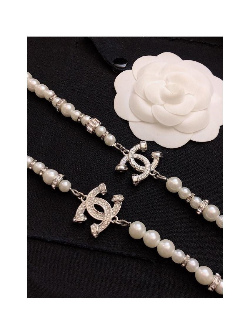 Cha-necklace