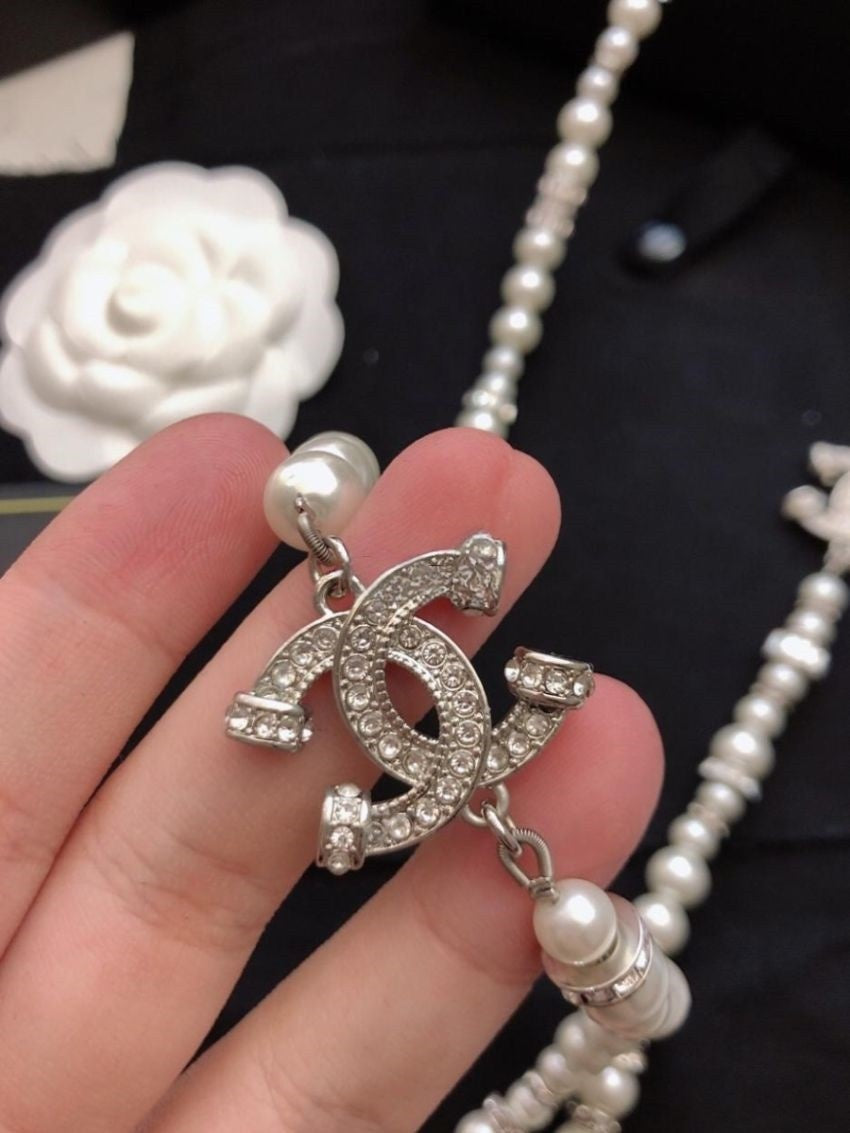 Cha-necklace