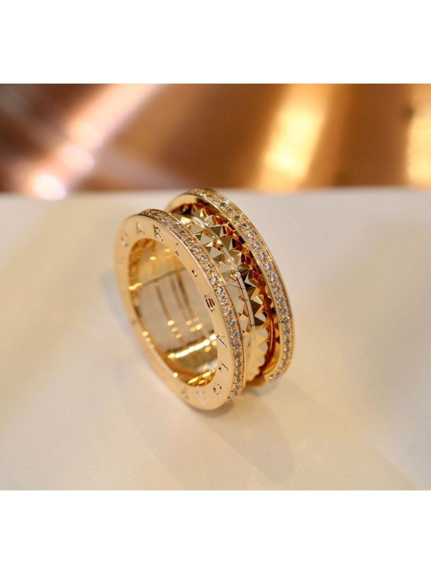 Gold diamond ring