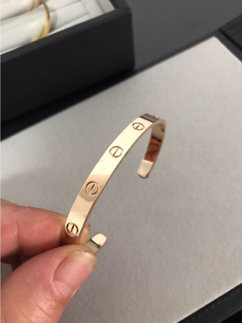 C- Bangle Wide